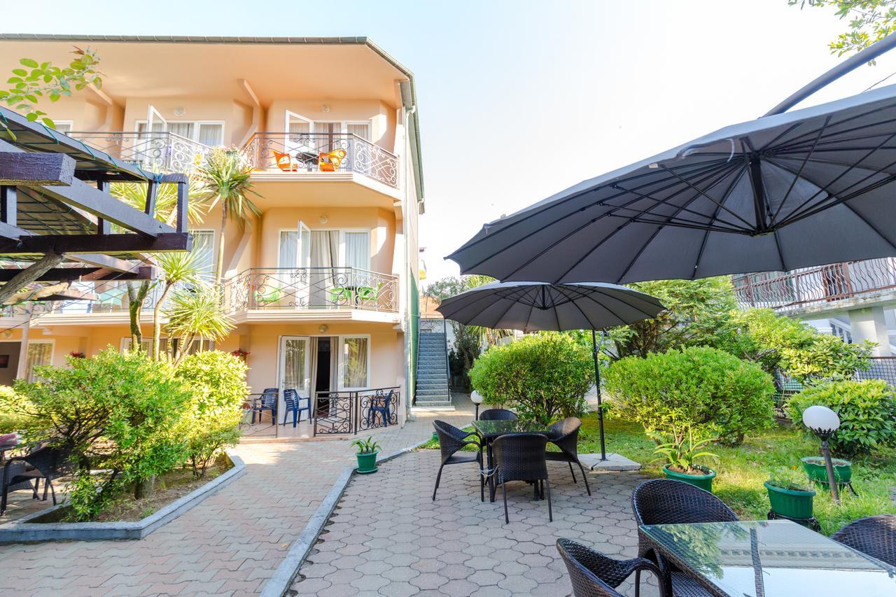 Hotel Simpatia Kobuleti Exterior foto